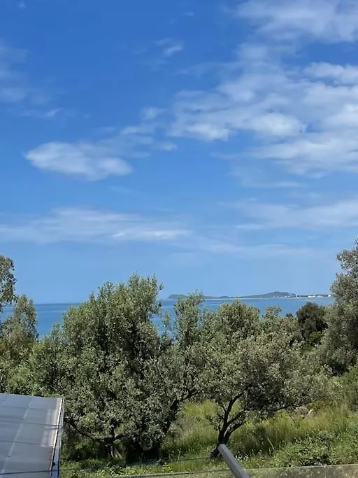 Cozy Seaside Retreat Lejlighed Vlorë